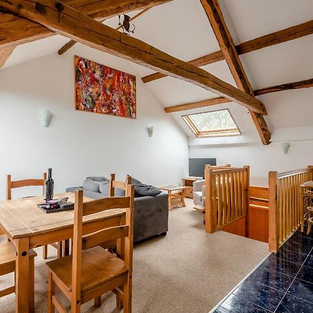 Robins Nest - Uk36208 Villa Llanfihangel-y-Creuddyn Ngoại thất bức ảnh